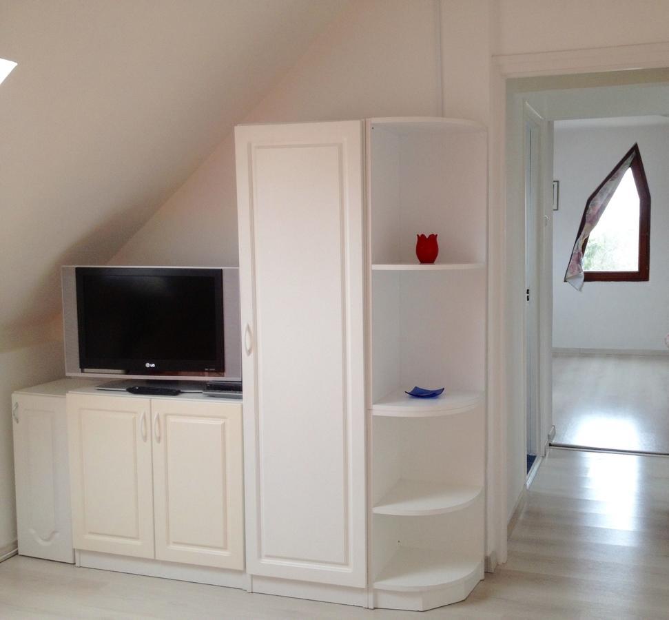 Flair Apartmanhaz เอ็กเกอร์ ภายนอก รูปภาพ